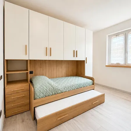 Villa Diamante, Spacious Comfort On With Garden, Garage & Ac *