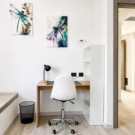 Diamante, Spacious Comfort On With Garden, Garage & Ac Villa Colico