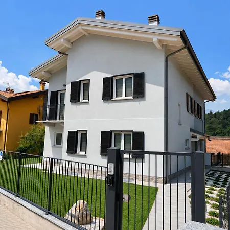 Villa Diamante, Spacious Comfort On With Garden, Garage & Ac Colico